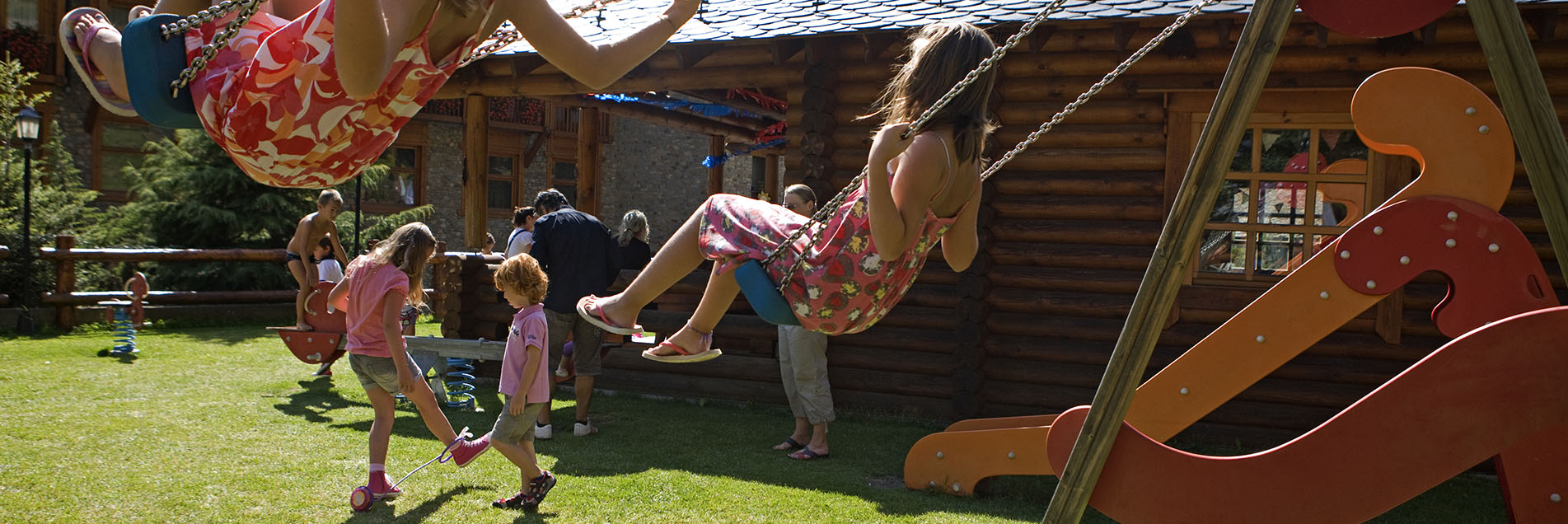 differents spaces pour tous les enfants kidsclub sport hotels andorre